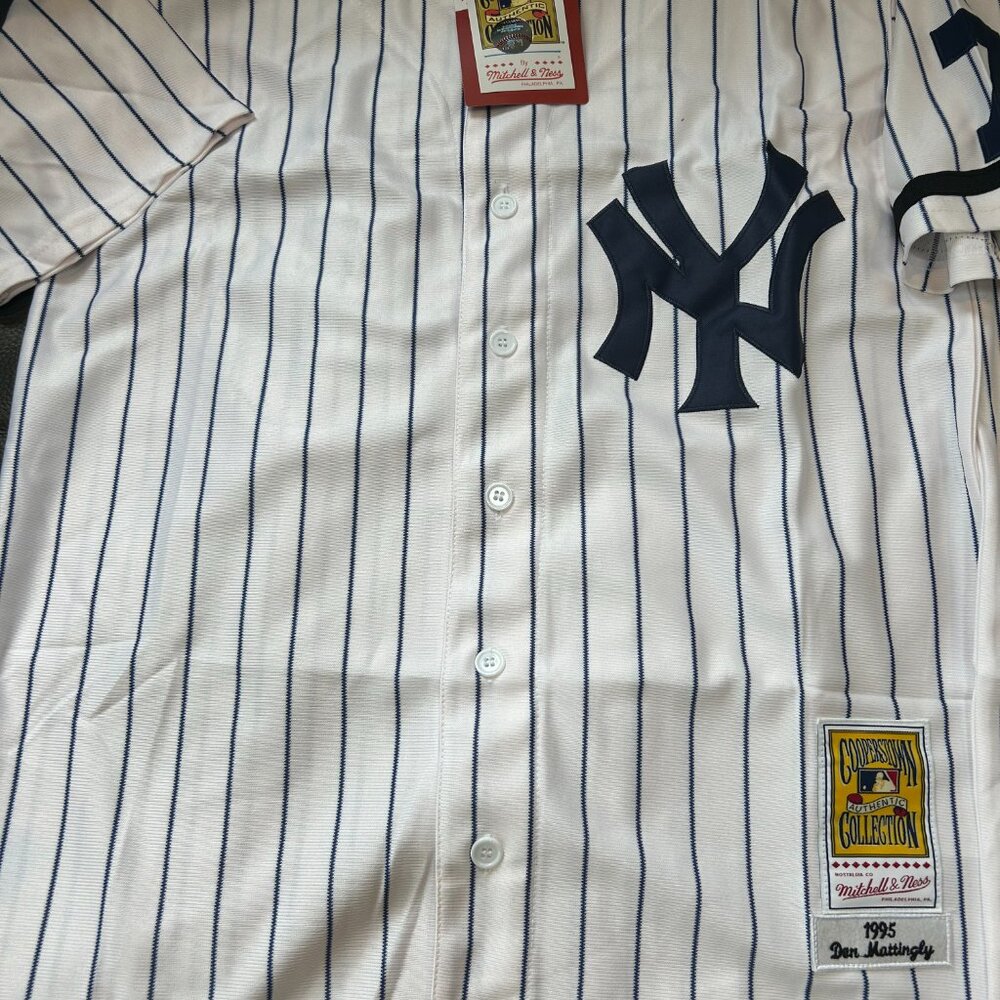 1990's NEW YORK YANKEES DON MATTINGLY Men's JERSEY Sz M,L,XL,2XL New with tags - Picture 5 of 6